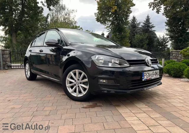 VOLKSWAGEN Golf Trendline