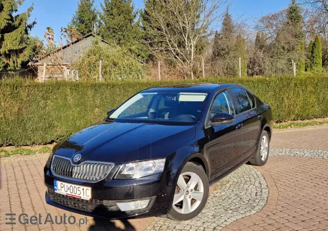 SKODA Octavia Ambition