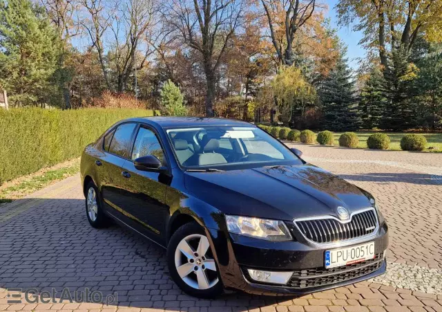 SKODA Octavia Ambition