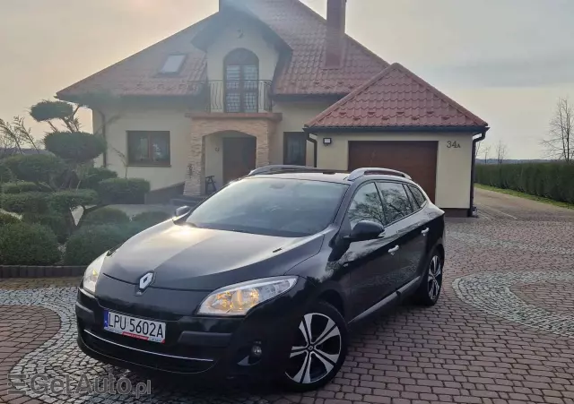 RENAULT Megane Bose Edition 140 CVT