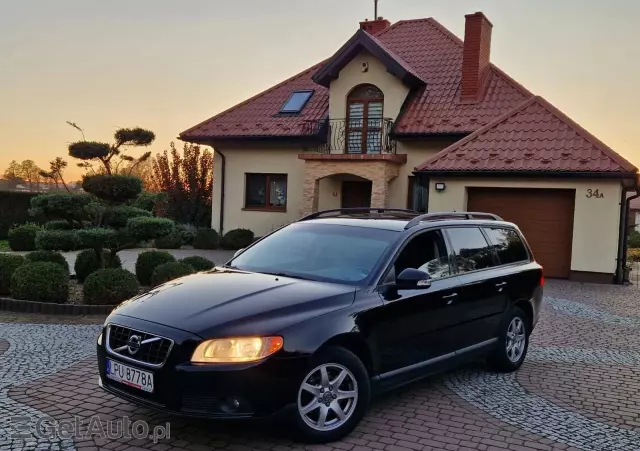 VOLVO V70 Kinetic