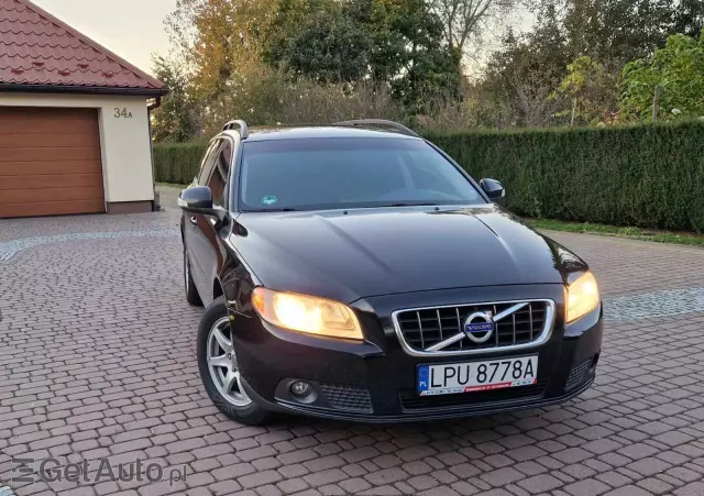 VOLVO V70 Kinetic