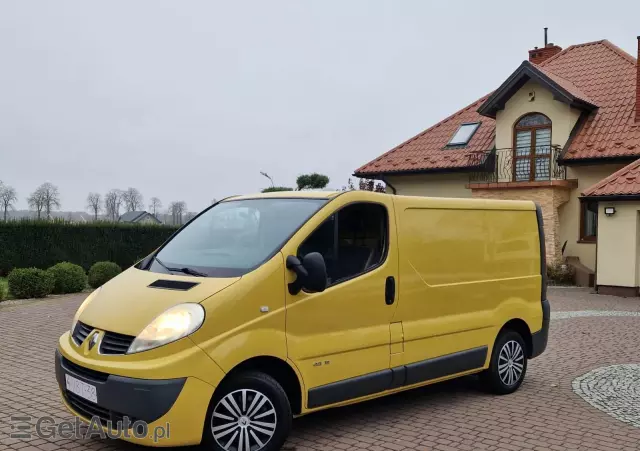 RENAULT Trafic 