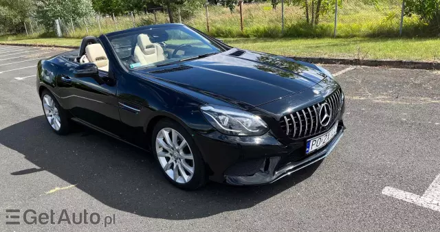 MERCEDES-BENZ SLC 9G-Tronic