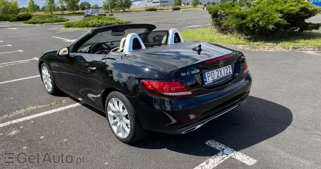 MERCEDES-BENZ SLC 9G-Tronic