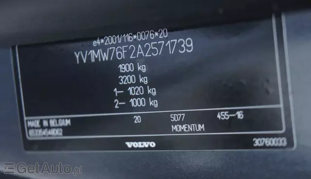 VOLVO V50 