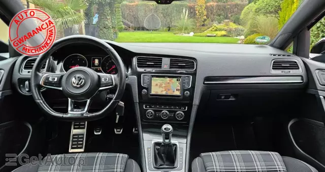 VOLKSWAGEN Golf BlueMotion