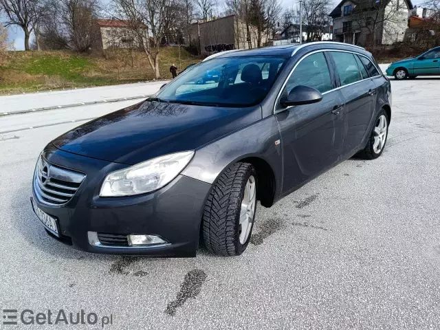 OPEL Insignia 2.0 Turbo (220 KM)