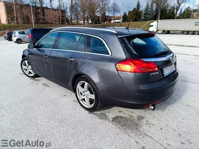 OPEL Insignia 2.0 Turbo (220 KM)