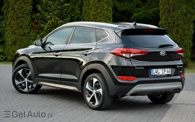 HYUNDAI Tucson 