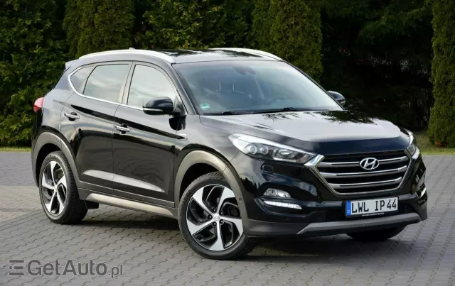 HYUNDAI Tucson 