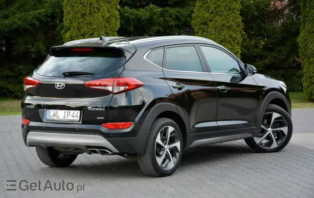 HYUNDAI Tucson 