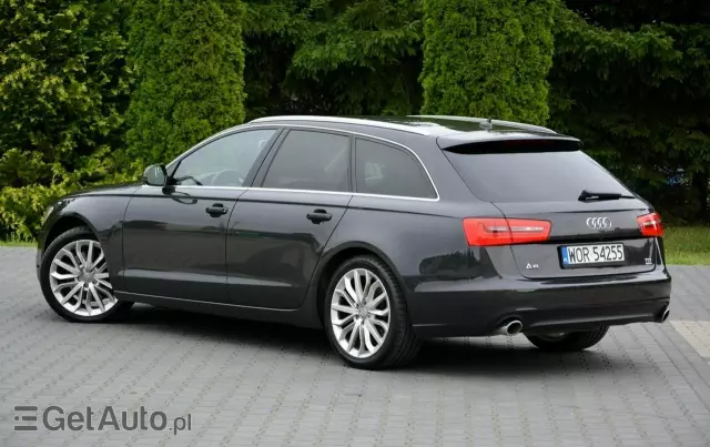 AUDI A6 Avant S tronic