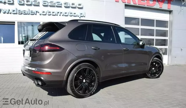 PORSCHE Cayenne 