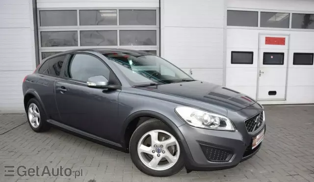 VOLVO C30 