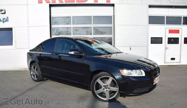 VOLVO S40 