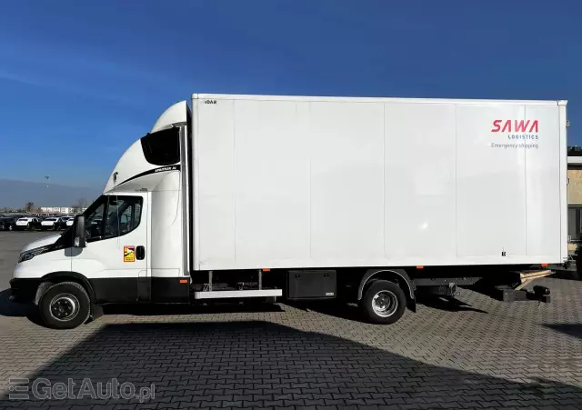 IVECO Daily 70C18H  DMC 7200kg  + kabina sypialna Spojkar XL + zabudowa kontener wym wew. 6100x2450x2550 + winda 