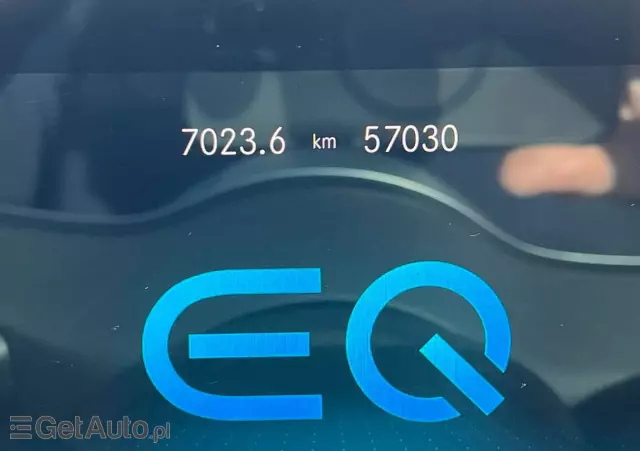 MERCEDES-BENZ EQA  250 AMG Line