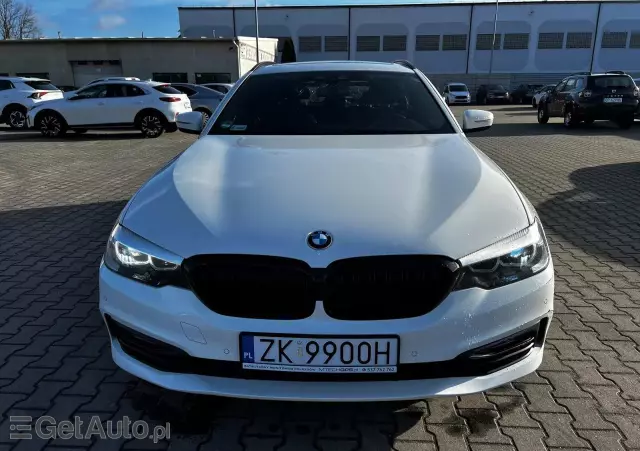 BMW Seria 5  525d Touring Sport Line