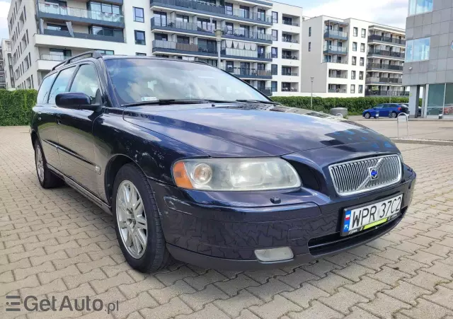 VOLVO V70 