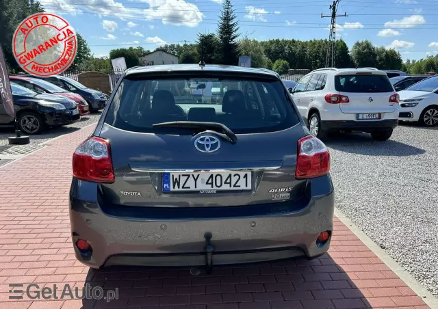 TOYOTA Auris  1.33 VVT-i Terra