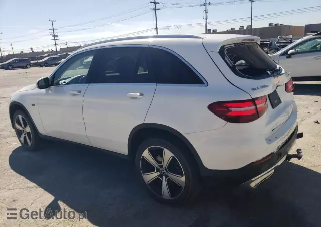 MERCEDES-BENZ GLC  350 e 4-Matic