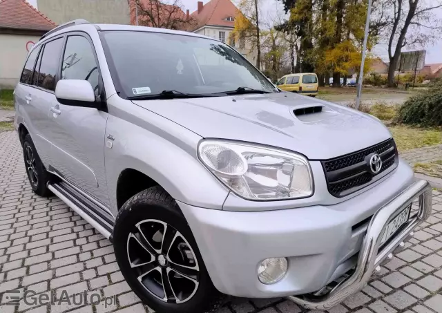 TOYOTA RAV4 