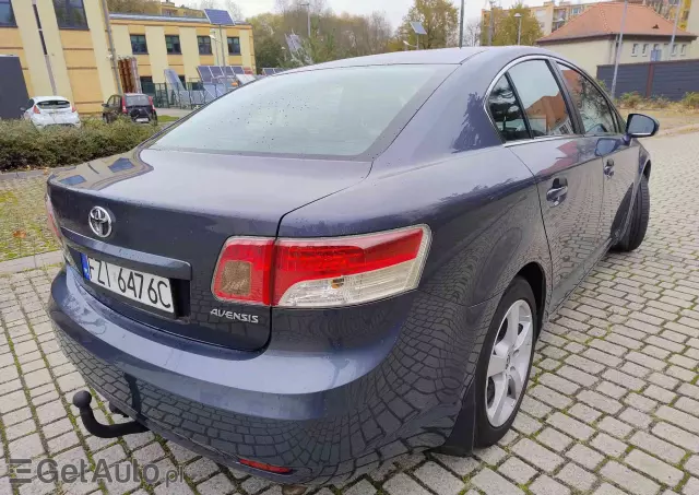 TOYOTA Avensis 