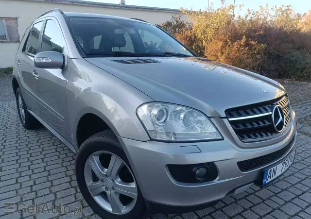 MERCEDES-BENZ ML 