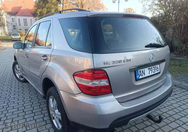 MERCEDES-BENZ ML 