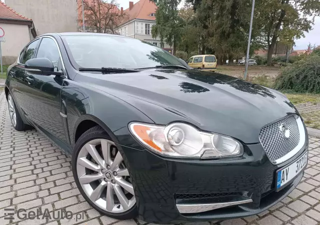 JAGUAR XF 