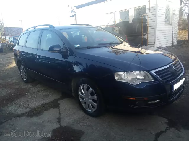 VOLKSWAGEN Passat Comfortline