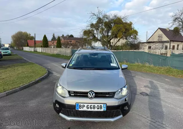 VOLKSWAGEN Polo Cross 