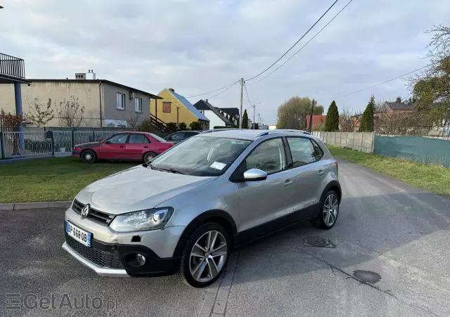 VOLKSWAGEN Polo Cross 