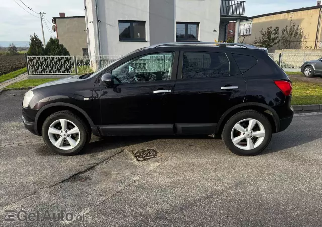 NISSAN Qashqai  2.0 dCi 4x4 Tekna