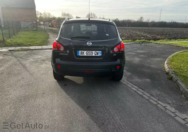 NISSAN Qashqai  2.0 dCi 4x4 Tekna