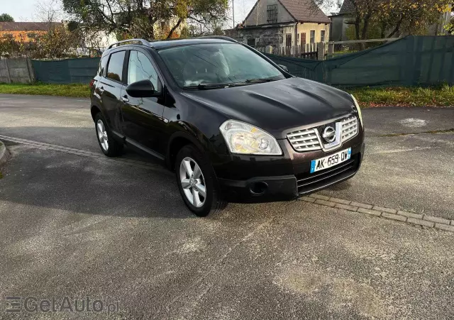 NISSAN Qashqai  2.0 dCi 4x4 Tekna