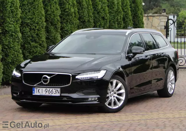 VOLVO V90 D4 Momentum Pro