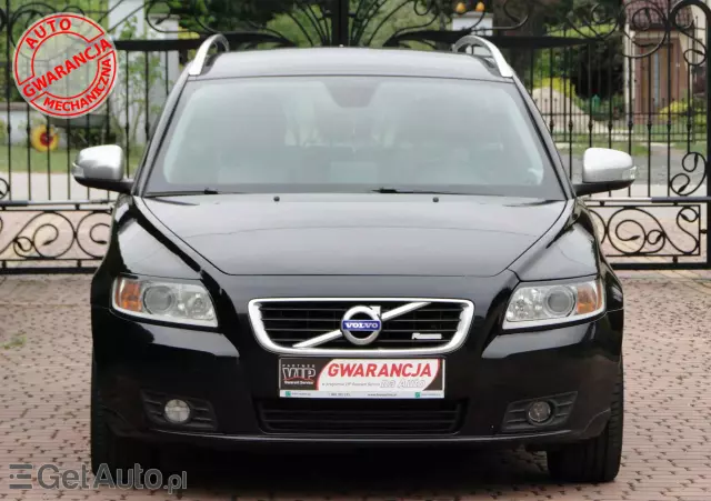 VOLVO V50 D3 R-Design