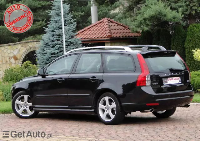 VOLVO V50 D3 R-Design