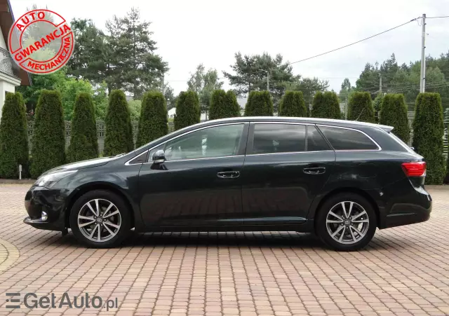 TOYOTA Avensis 2.0 D-4D Premium