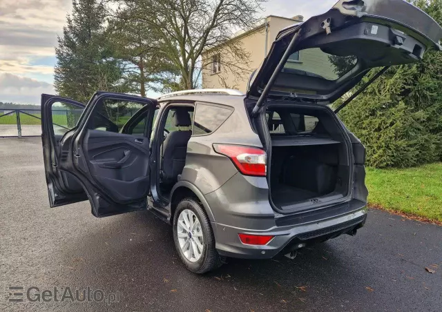 FORD Kuga 1.5 EcoBoost 4x4 Black & Silver