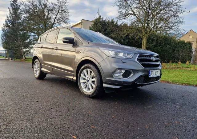 FORD Kuga 1.5 EcoBoost 4x4 Black & Silver