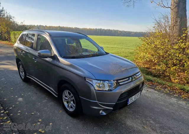 MITSUBISHI Outlander 2.0 2WD Invite