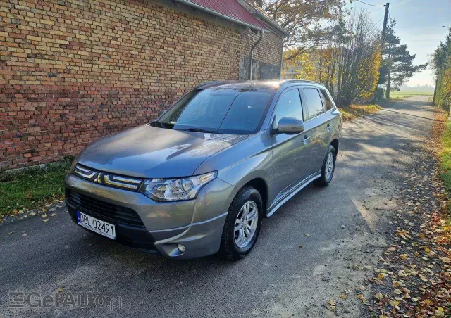 MITSUBISHI Outlander 2.0 2WD Invite