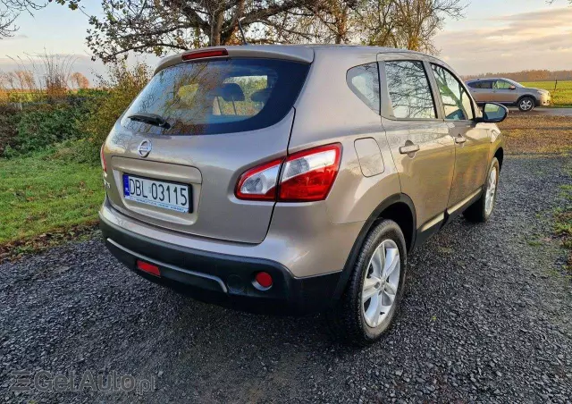 NISSAN Qashqai 1.6 acenta