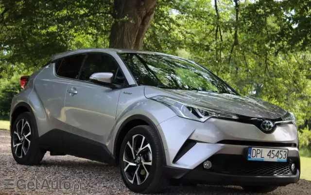 TOYOTA C-HR 1.8 Hybrid Team Deutschland