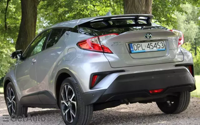 TOYOTA C-HR 1.8 Hybrid Team Deutschland