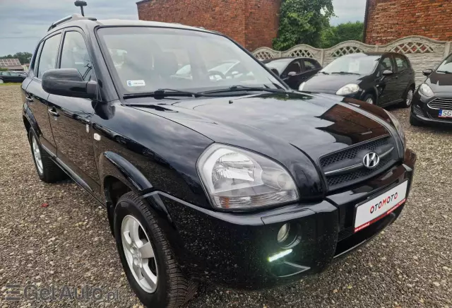 HYUNDAI Tucson 