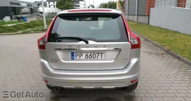 VOLVO XC 60 D3 Drive-E Momentum